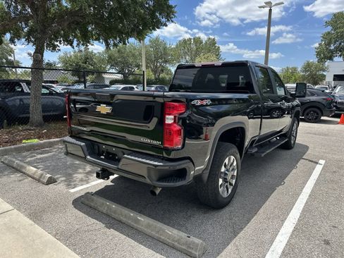 Used 2024 Chevrolet Silverado 2500 Custom w/ Custom Convenience Package AWD/4WD image 8