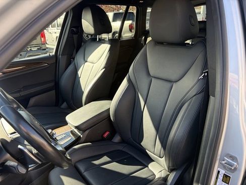 Used 2018 BMW X3 xDrive30i w/ Premium Package image 17