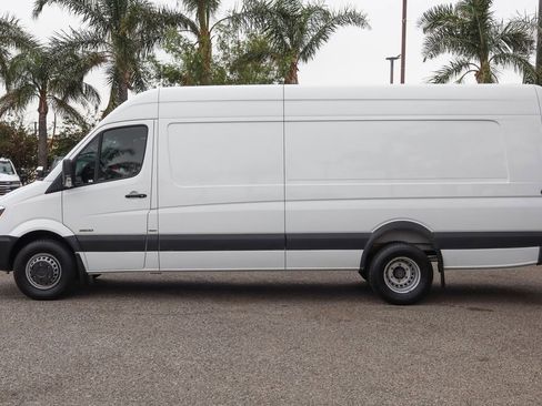 Used 2016 Mercedes-Benz Sprinter 3500 w/ Heavy Duty Front Axle Package image 5