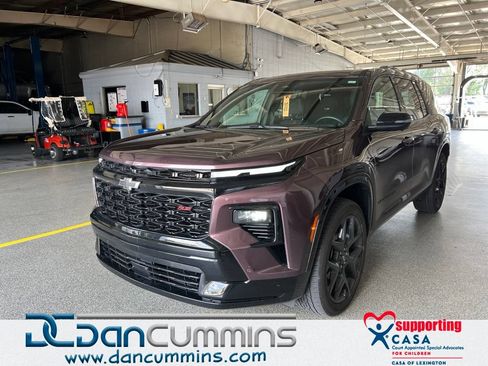 Used 2024 Chevrolet Traverse RS AWD/4WD image 1