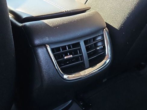 Used 2024 Chevrolet Malibu LT image 15