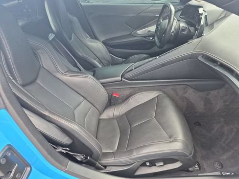 Used 2023 Chevrolet Corvette Stingray Coupe w/ 1LT RWD image 21
