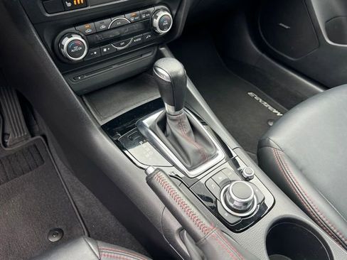 Used 2015 MAZDA MAZDA3 i Grand Touring image 22