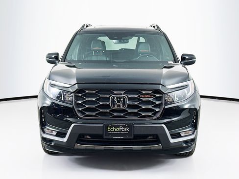 Used 2022 Honda Passport TrailSport image 2