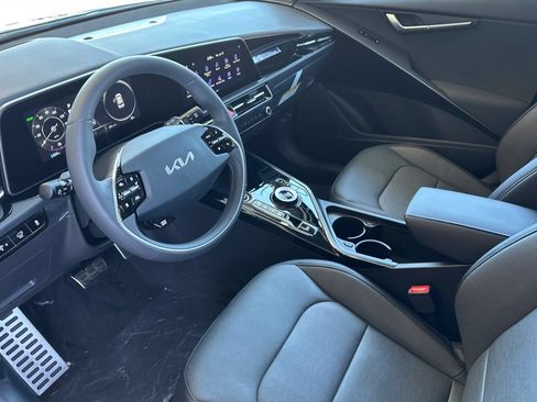 New 2026 Kia Niro Wave FWD image 10