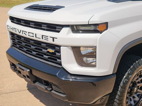 Used 2023 Chevrolet Silverado 2500 Custom w/ Custom Value Package AWD/4WD image 10