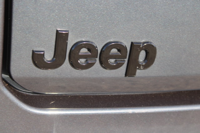 Used 2023 Jeep Grand Wagoneer L 4WD w/ Flexible Seating Group image 6
