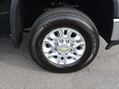 Certified 2024 Chevrolet Silverado 2500 LTZ w/ LTZ Premium Package image 36