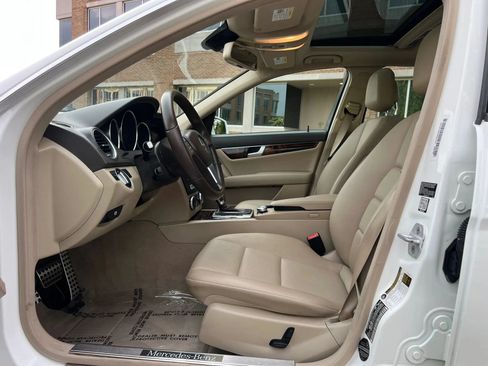 Used 2014 Mercedes-Benz C 250 Sedan image 14