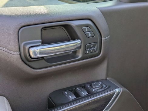 Used 2019 Chevrolet Silverado 1500 LTZ w/ LTZ Convenience Package image 13