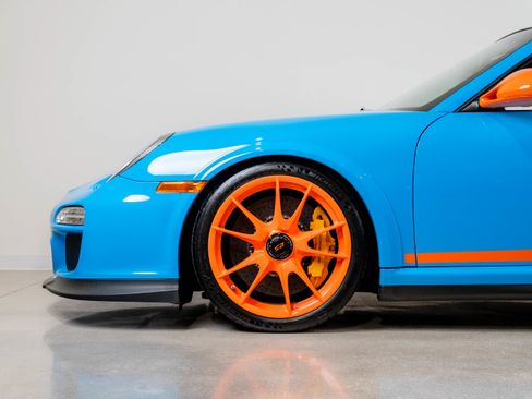 Used 2011 Porsche 911 GT3 RS RWD image 2