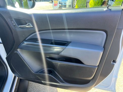 Used 2021 Chevrolet Colorado Z71 image 27