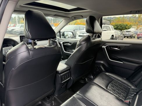 Used 2019 Toyota RAV4 Adventure image 31