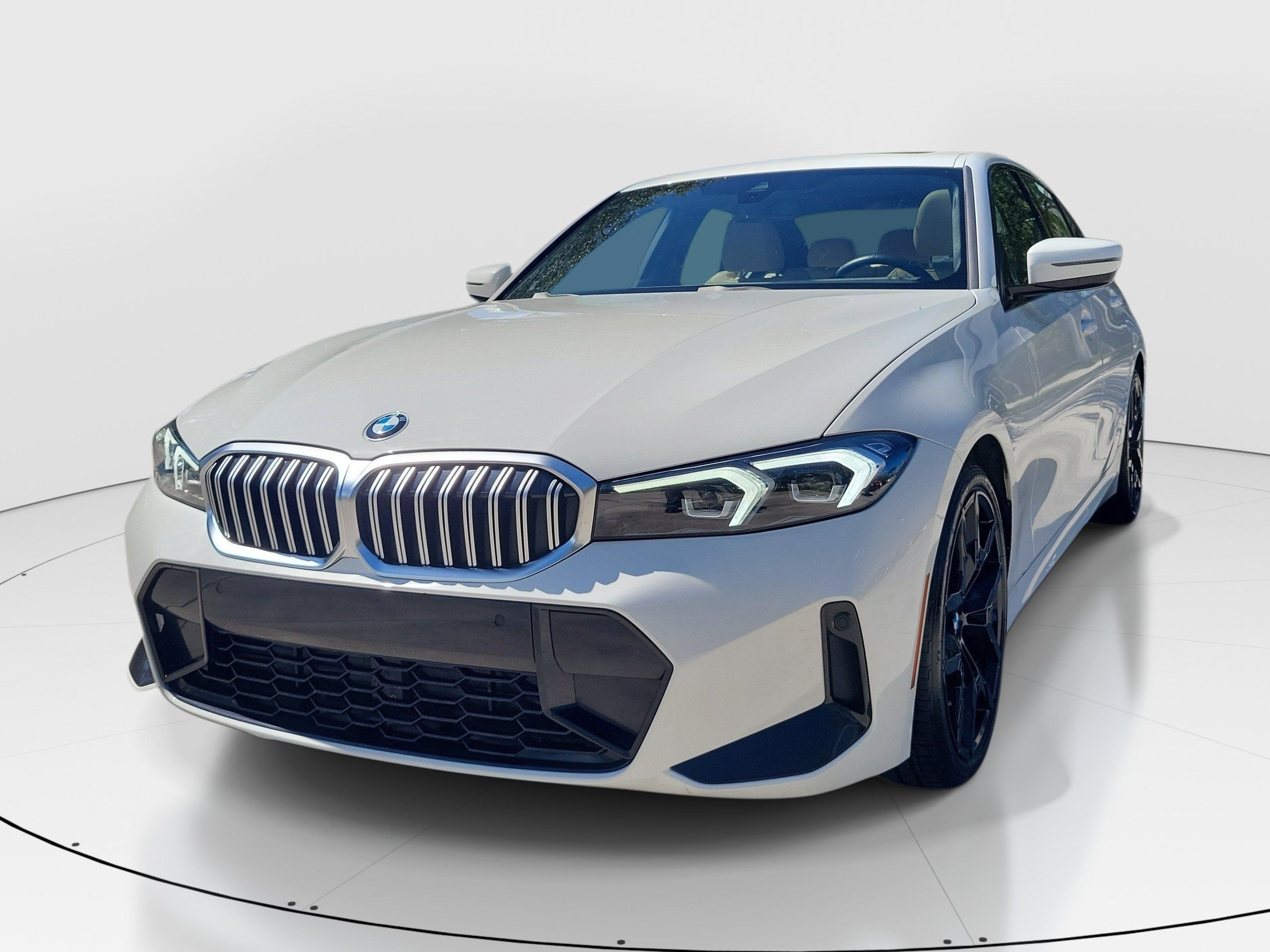 Used 2026 BMW 330i Sedan RWD image 4