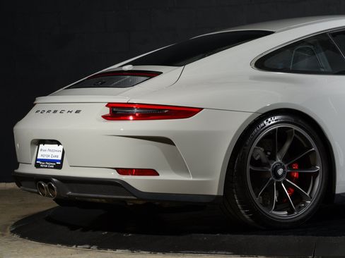 Used 2019 Porsche 911 GT3 RWD image 22