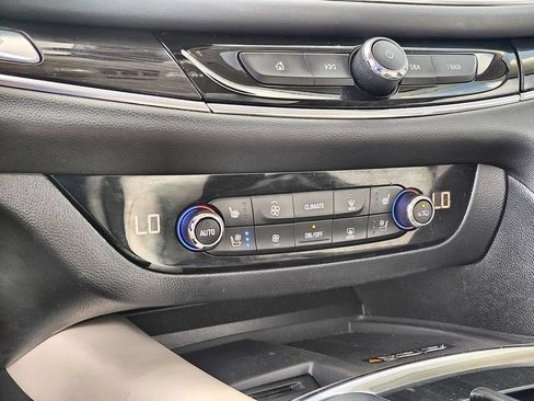 Used 2023 Buick Enclave Premium w/ Experience Buick Package AWD/4WD image 19