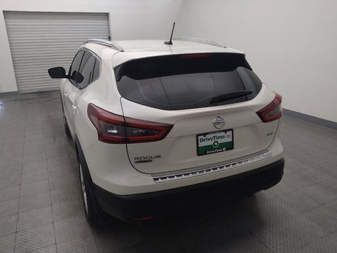 Used 2020 Nissan Rogue Sport SV w/ Technology Package FWD image 6