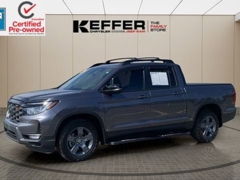 Used 2025 Honda Ridgeline TrailSport image 1