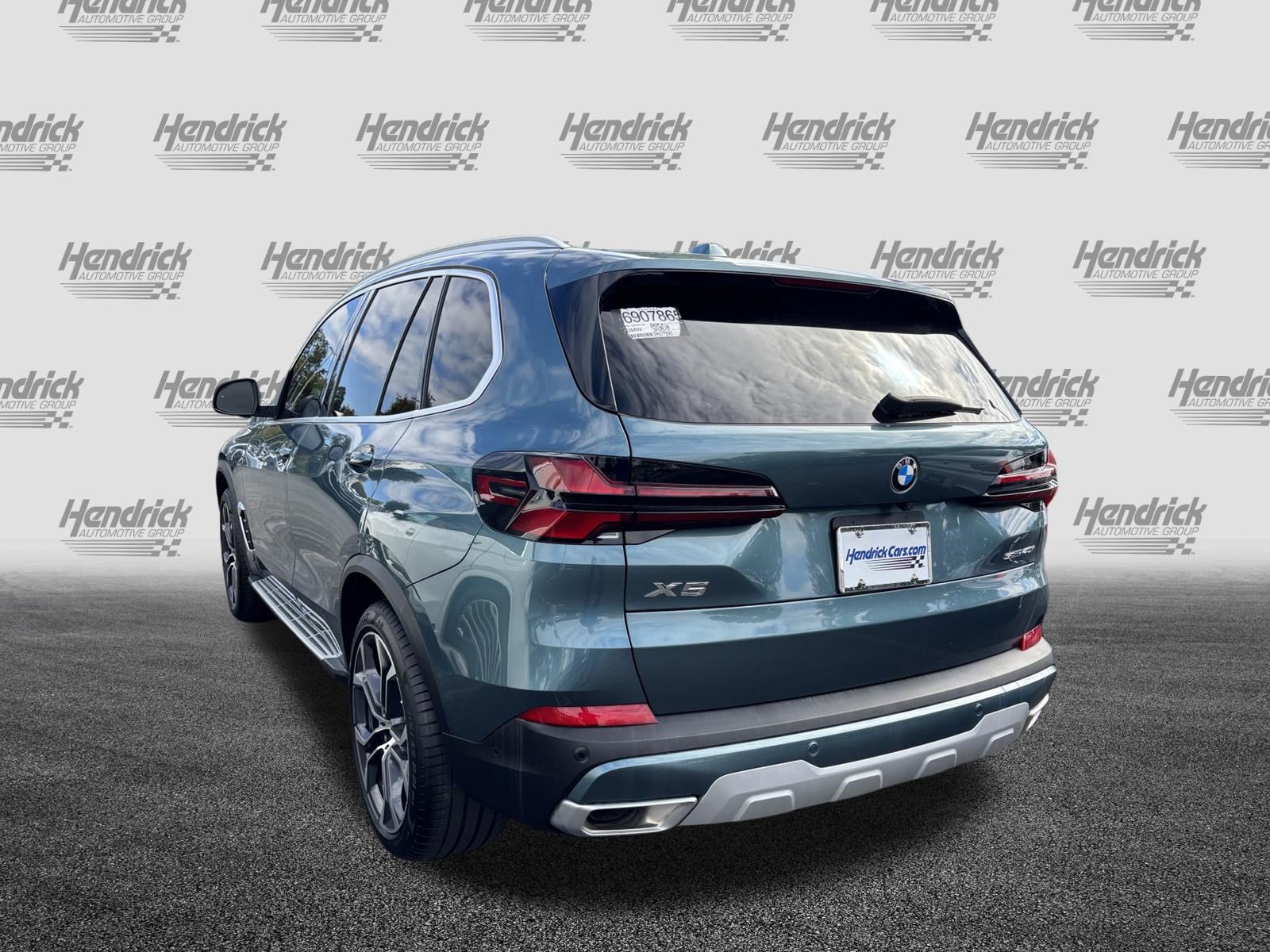 Certified 2025 BMW X5 sDrive40i w/ Premium Package RWD image 8
