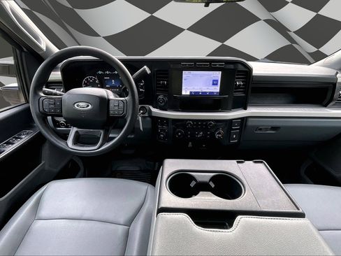 Used 2023 Ford F350 XL w/ 360-Degree Camera Package AWD/4WD image 13