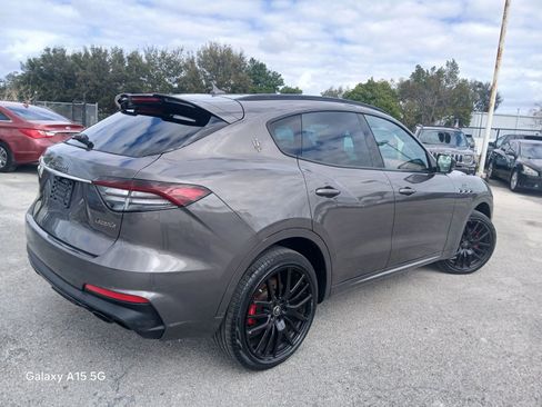 Used 2022 Maserati Levante GT AWD/4WD image 4