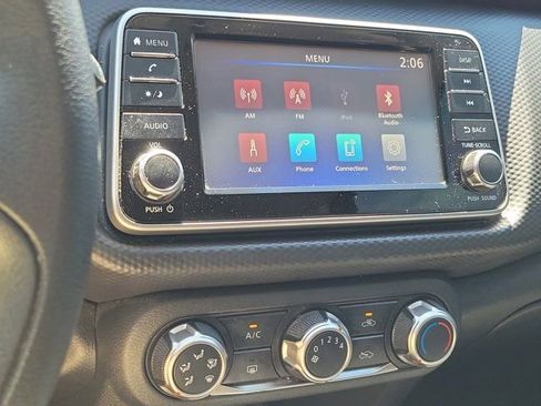 Certified 2022 Nissan Kicks S FWD image 29