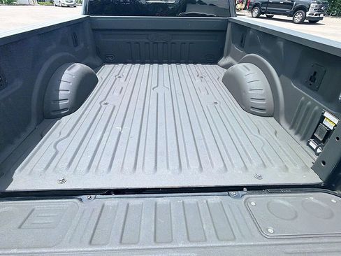 Used 2023 Ford F250 Lariat w/ Lariat Ultimate Package AWD/4WD image 28