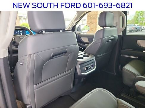 New 2026 Ford Expedition Max Active image 21