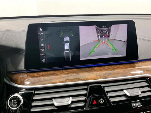 Used 2019 BMW 640i Gran Turismo xDrive w/ M Sport Package image 19