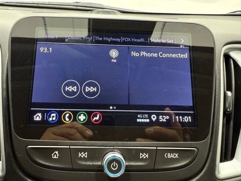 Used 2024 Chevrolet Malibu LT image 31