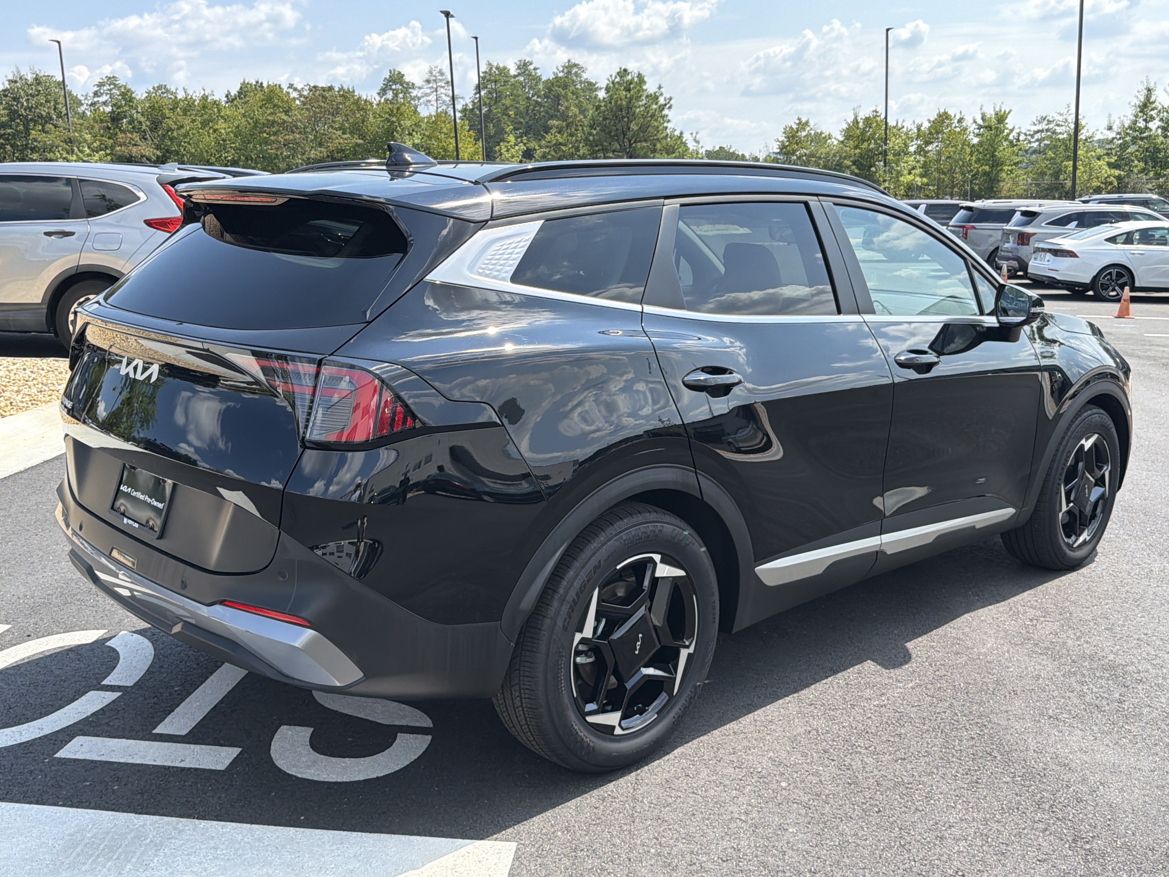 Certified 2026 Kia Sportage EX w/ EX Panorama Roof Package FWD image 7