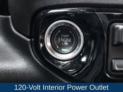 Used 2025 Chevrolet Silverado 2500 LT w/ Convenience Package image 23