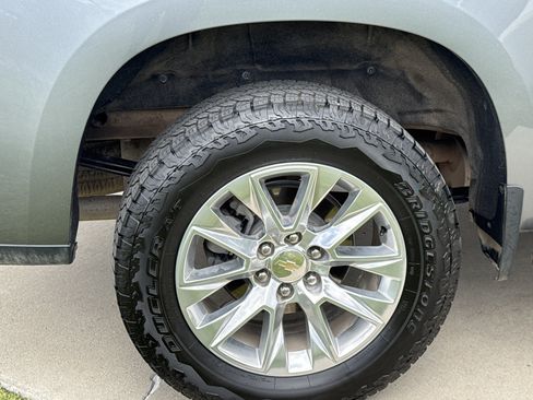 Used 2021 Chevrolet Silverado 1500 LTZ w/ Safety Package II AWD/4WD image 12