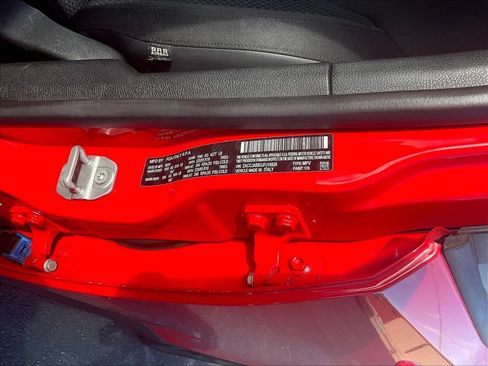 Used 2018 Jeep Renegade Altitude w/ Popular Equipment Group FWD image 18