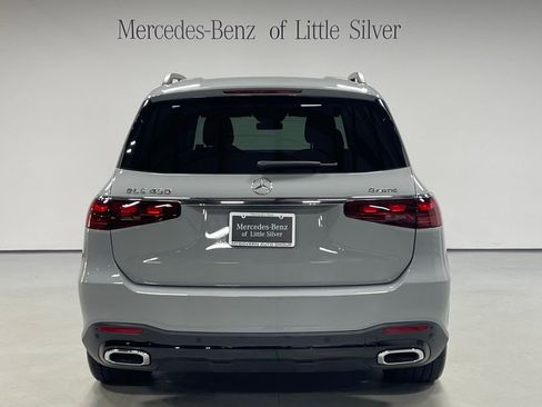 Used 2026 Mercedes-Benz GLS 450 4MATIC image 4