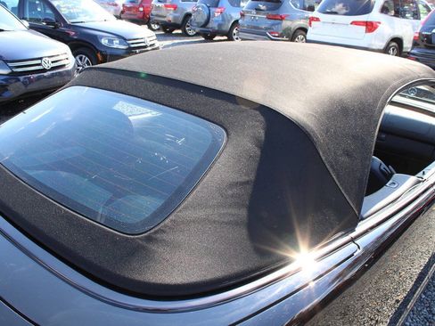 Used 2003 Mercedes-Benz CLK 320 Cabriolet image 36