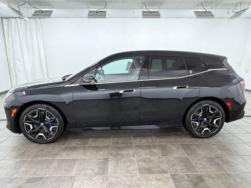 Used 2023 BMW iX xDrive50 w/ Premium Package AWD/4WD image 2
