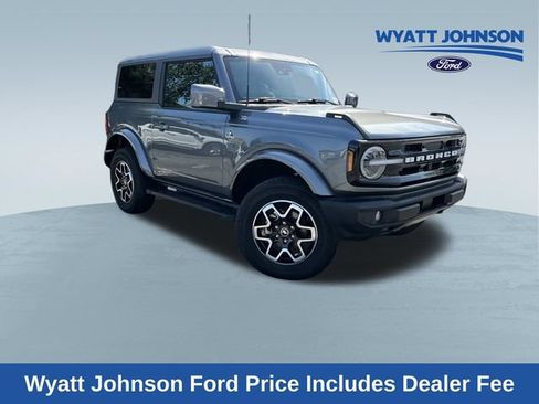 Used 2023 Ford Bronco Outer Banks AWD/4WD image 1