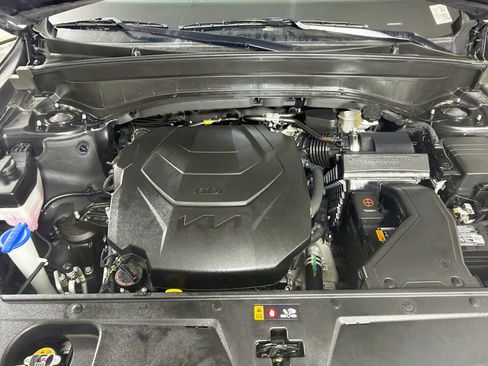 Used 2025 Kia Telluride S AWD/4WD image 35