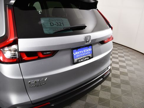 Used 2025 Honda CR-V LX image 15