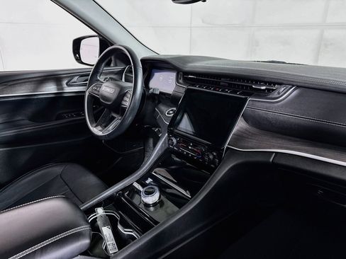 Used 2022 Jeep Grand Cherokee L Limited image 30