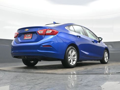 Used 2019 Chevrolet Cruze LT w/ Convenience Package image 31