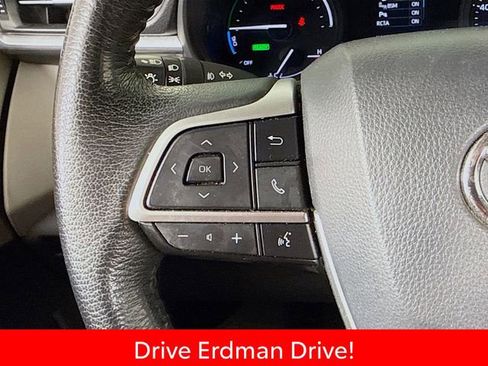 Certified 2021 Toyota Sienna XLE FWD image 13