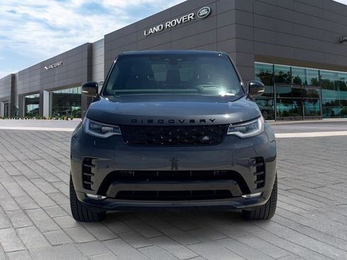 Used 2025 Land Rover Discovery Dynamic SE AWD/4WD image 8