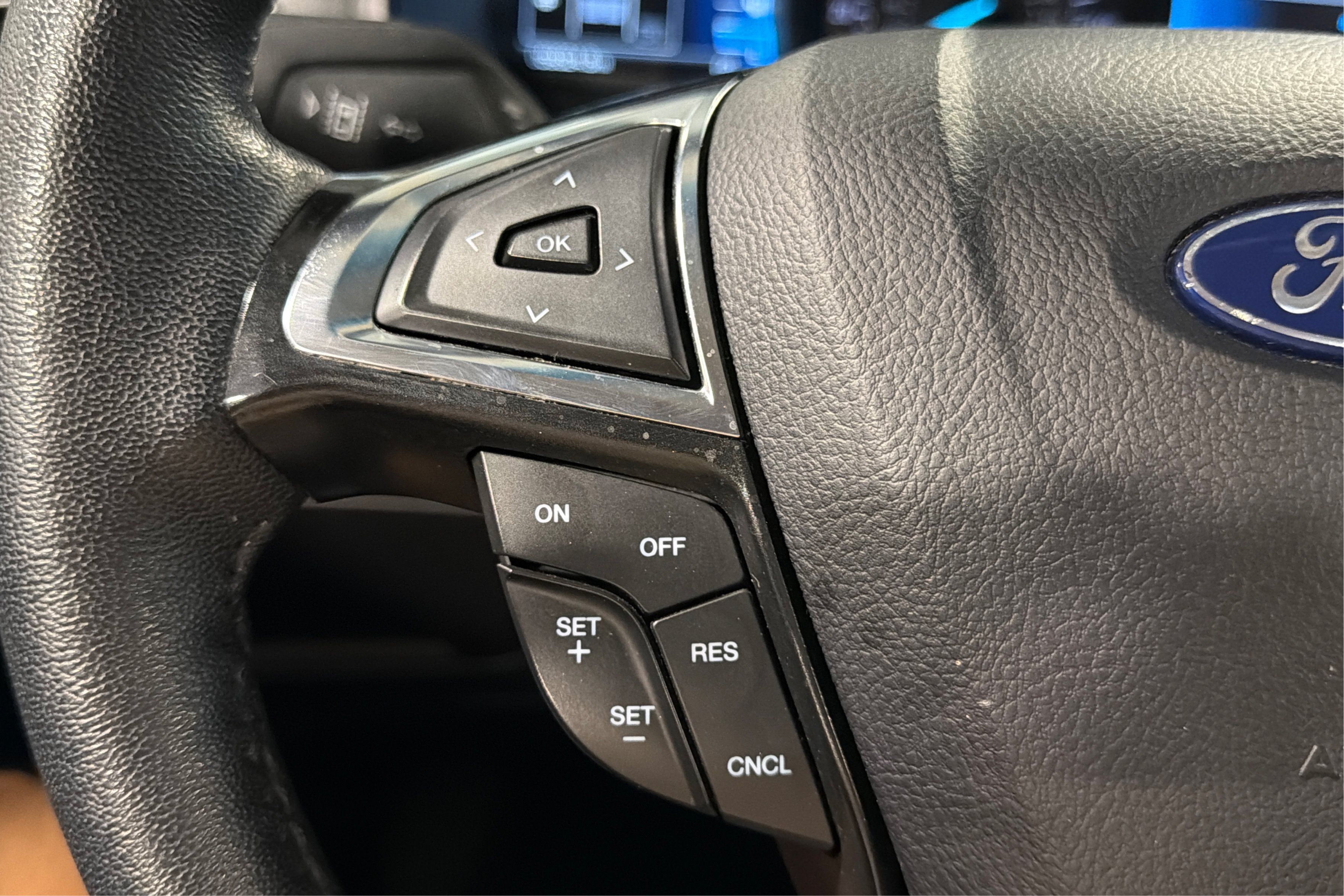 Used 2024 Ford Edge Titanium AWD/4WD image 25
