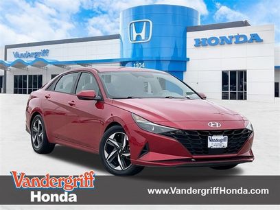 Used 2023 Hyundai Elantra SEL w/ Convenience Package