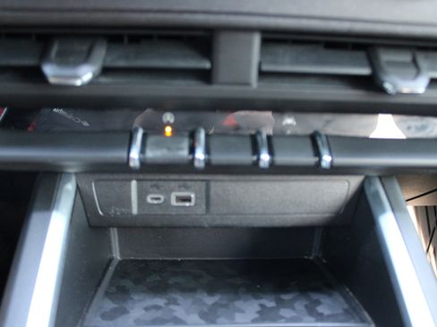 Used 2023 Chevrolet Colorado Trail Boss w/ Advanced Trailering Package image 23