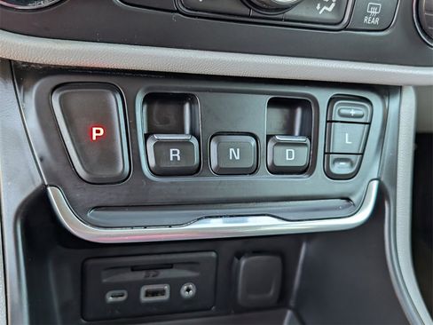 Used 2019 GMC Terrain SLT w/ Preferred Package image 15