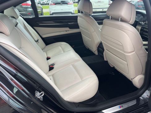 Used 2013 BMW 750Li RWD image 17
