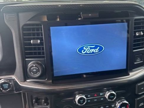 Used 2025 Ford F150 Lariat w/ Equipment Group 502A High image 21